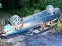 Pijany i bez prawa jazdy wiózł kolegę na dachu auta.17-latek odpowie za jego śmierć