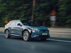 Koniec z jednym „elektrykiem dla każdego”. Japońska marka dzieli role i trafia w konkretne potrzeby