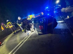 Tragiczny wypadek pod Szczytnem. Nie żyje 17-latek, sześć osób rannych