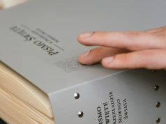 Świadkowie Jehowy ogłosili wydanie kompletnej Biblii w polskim brajlu