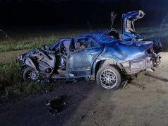 Cztery osoby trafiły do szpitala po nocnym wypadku koło Kleczewa