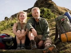 Kino na Zamku. Gillian Anderson i Jason Isaacs w filmie „Ścieżki życia”