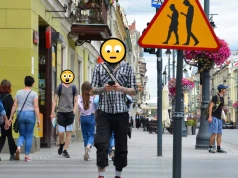 Nowy znak drogowy dla „smartfonowych zombie”? Jest propozycja zmian