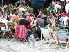 Starówka bez dymka? Radna z propozycją zakazu palenia