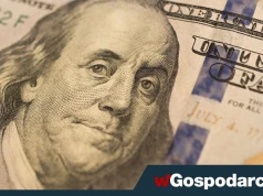 Inflacja w USA w dół, dolar pod presją