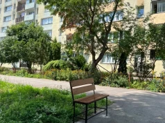 Nowa ławka na Bielanach powodem zdziwienia. "Co autor miał na myśli?"