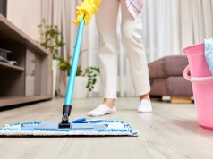 Zawsze dodaję to do wody przed myciem podłogi. Efekt? Parkiet lśni jak tafla lodu