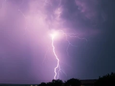 Ostrzeżenie drugiego stopnia dla regionu. Noc i poranek mogą być niebezpieczne