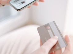 Sondaż: młodzi Polacy ufają rekomendacjom AI bardziej niż influencerom