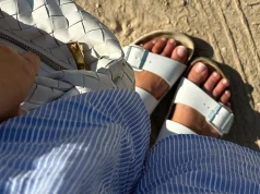 Myślałam, że to kultowe Birkenstocki. Lidl ma klapki za niecałe 28 zł, które pasują do wszystkiego
