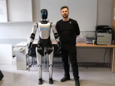 UAM: humanoidalny robot pomoże zbadać przyszłość pracy i relacje człowieka z AI