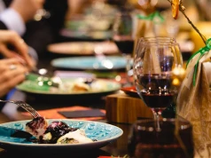 Dlaczego w restauracjach jest tak drogo? Wiceprezes największej polskiej sieci zabiera głos