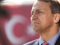 Sikorski ostrzega: Putin może planować prowokację z użyciem ukraińskich dronów. "Jest zdesperowany"
