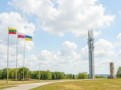 Białoruska flaga na Polach Grunwaldzkich – Białorusini apelują w rocznicę wielkiej bitwy
