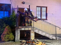 Pożar sauny w Świlczy. W akcji cztery zastępy straży pożarnej i policja