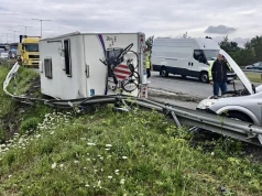 Zderzenie kampera z osobówką na A4. Utrudnienia w kierunku Krakowa