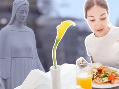Największy pomnik Maryi i menu pielgrzyma. Tak Konotopie zarabia na turystach