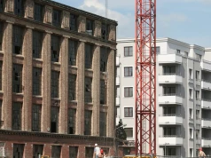 Liczba dostępnych "na już" mieszkań jest rekordowa. Kupujący mają w czym wybierać. Co z cenami?