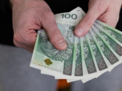 Inflacja wróciła do celu NBP. Ceny żywności zaczęły spadać