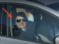 Nagrali Czarnka, gdy wyjeżdżał ze spotkania PiS. Pokazał dziennikarzom TE gesty