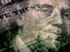 Trump eskaluje, a złoty już nie słabnie. Kurs euro zawieszony ponad 4,32 zł