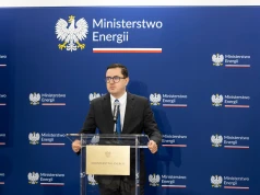 Dlaczego płacimy za paliwo więcej, niż wynikałoby to z kursu złotego