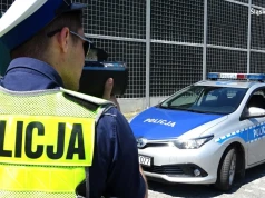 Policyjne działania „Prędkość” na drogach powiatu. Funkcjonariusze kontrolują nie tylko prędkość