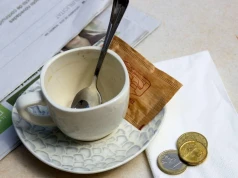 Gdzie nie dawać napiwków? W tych krajach kelnerzy poczują się urażeni