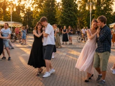 Przed nami finał letnich potańcówek. W czwartek Plac Biegańskiego zatańczy w rytmie latino