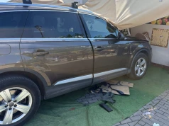 Samochód wjechał w ogródek lodziarni. Trzy osoby ranne (Galeria)