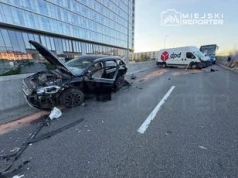 Warszawa: Poważne zderzenie pięciu pojazdów na Woli. Ruch zablokowany