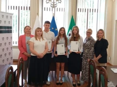 Wójt Gminy Kruszyna nagrodziła uczniów za wybitne osiągnięcia