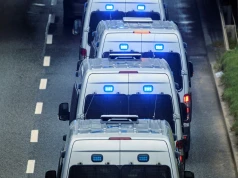 "I tak, i nie". Policja wyjaśnia jeden z najbardziej mylących przepisów. Za błąd grozi 2 tys. zł