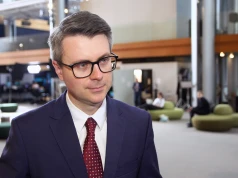Europa walczy o inwestycje w AI. Nadmiar regulacji może osłabiać te wysiłki