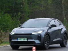 Jeździłem elektryczną Toyotą z gwarancją na milion kilometrów. Z jednym ściemniają