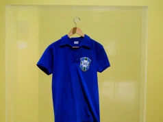 Koszulka legendy futbolu sprzedana po raz drugi. Cena zwala z nóg