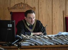 Wyrok dla Łukasza Żaka: długie więzienie po wypadku na Trasie Łazienkowskiej