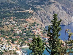 Wcale nie Santorini. Inne perełki skrywają widoki, których większość turystów nigdy nie zobaczy