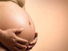 Pierwsza umowa na pokój narodzin już podpisana. NFZ zapowiada następne