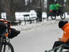Znana platforma chce zwolnić wszystkich kurierów. Pilna kontrola w Pyszne.pl