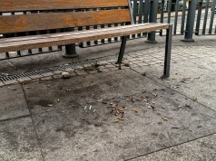 Szczecin wita...niedopałkami