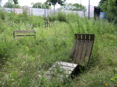 Miał być wizytówką nad Łyną. Dziś ekotaras za ponad milion złotych zarasta chwastami