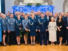 Święto Policji 2026 w Legnicy. Wręczono awanse i odznaczenia (FOTO)