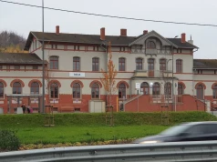 Zabytkowy dworzec w Redzie znów dla pasażerów