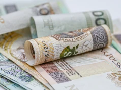 Zarobił więcej niż premier Tusk. Rekordowa pensja urzędnika zaskakuje