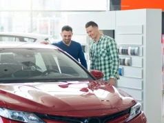 Toyota ostrzega przed kryzysem. "Japońska motoryzacja może nie nadążyć"