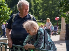 Bon Senioralny 2026 wchodzi w życie. Wielki test dla gmin i gigantyczna kasa