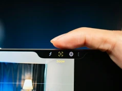 Zielona lub pomarańczowa kropka na ekranie telefonu? Oto co naprawdę oznacza