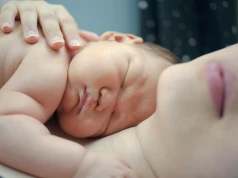 Noworodki nienawidzą ciszy. Pokochają za to biały szum