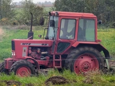 Ile pali MTZ 82 w orce, transporcie i lekkiej pracy? Różnice są duże